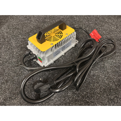 Зарядное устройство Challenger Battery WTL 2430